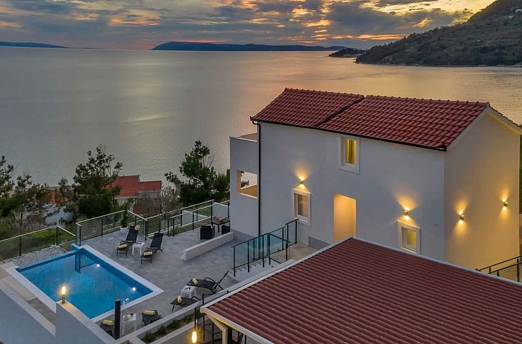Vakantiehuis „Villa No Stress“ mit Infinity-Pool