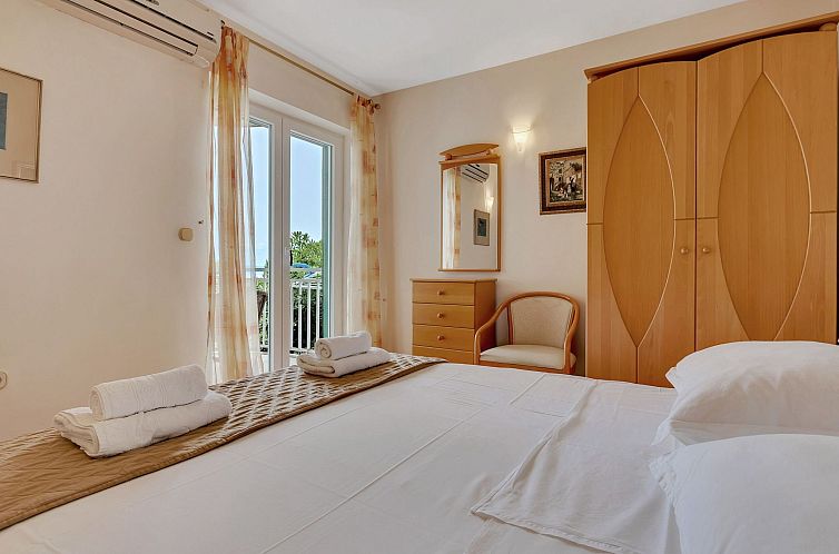 Appartement Wohnung in Drašnice mit Schönem Garten