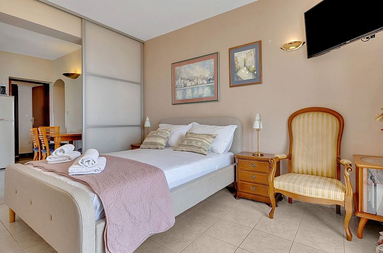 Appartement Wohnung in Drašnice mit Schönem Garten