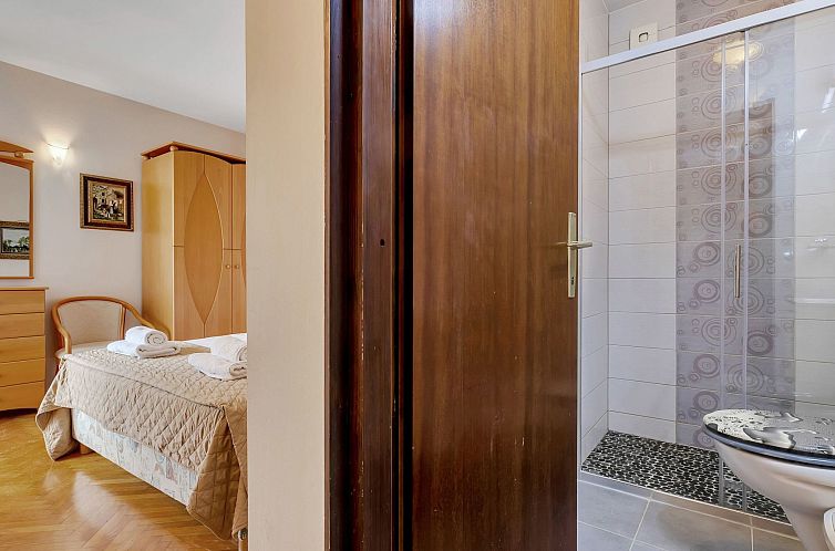 Appartement Wohnung in Drašnice mit Schönem Garten