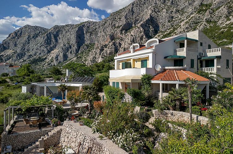 Appartement Wohnung in Drašnice mit Schönem Garten