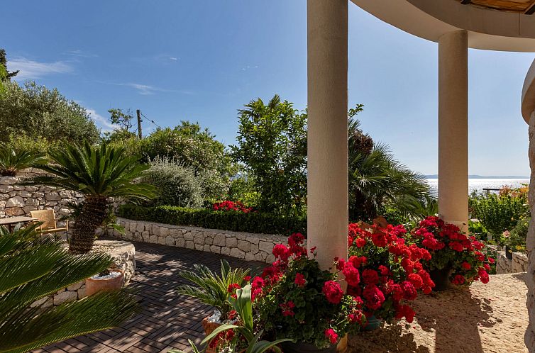 Appartement Wohnung in Drašnice mit Schönem Garten