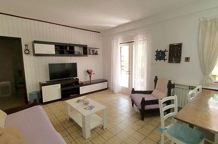 Vakantiehuis Karmen auf zwei Ebenen mit Garten