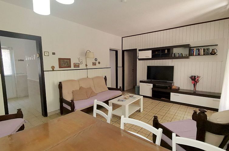 Vakantiehuis Karmen auf zwei Ebenen mit Garten