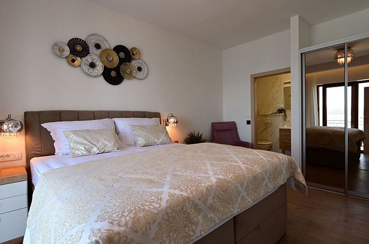 Vakantiehuis Ferienvilla "Dalmatiner" mit Infinity Pool