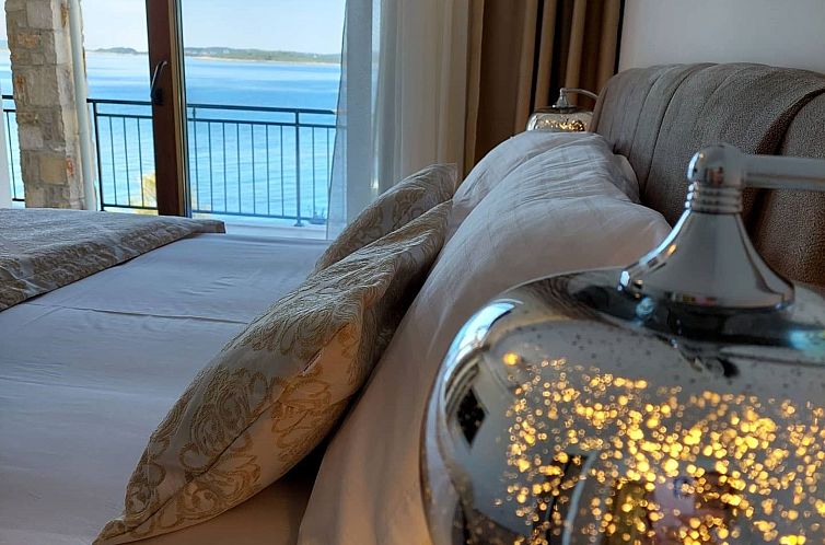 Vakantiehuis Ferienvilla "Dalmatiner" mit Infinity Pool