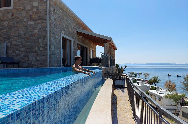 Vakantiehuis Ferienvilla "Dalmatiner" mit Infinity Pool