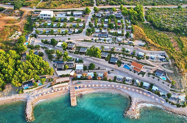 Vakantiehuis Ferienvilla "Dalmatiner" mit Infinity Pool