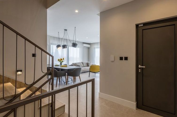 Vakantiehuis Beachfront villa Luce with seaview and pool