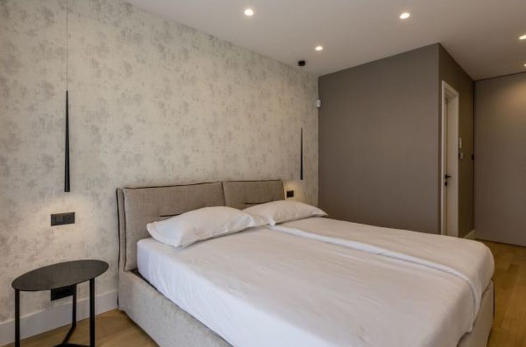 Vakantiehuis Beachfront villa Mare with seaview and pool