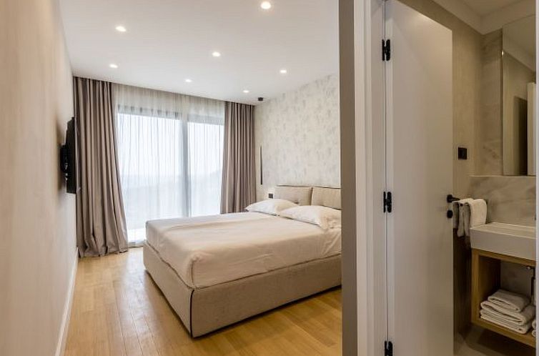 Vakantiehuis Beachfront villa Mare with seaview and pool