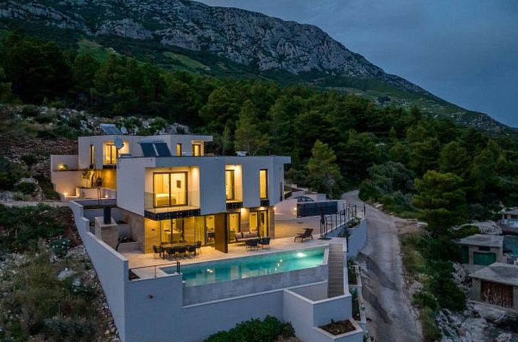 Vakantiehuis Beachfront villa Mare with seaview and pool