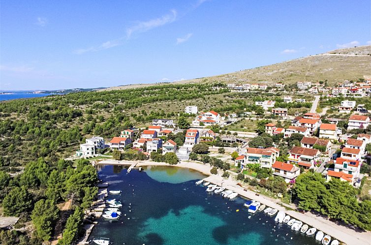 Vakantiehuis Galešnica Sea View