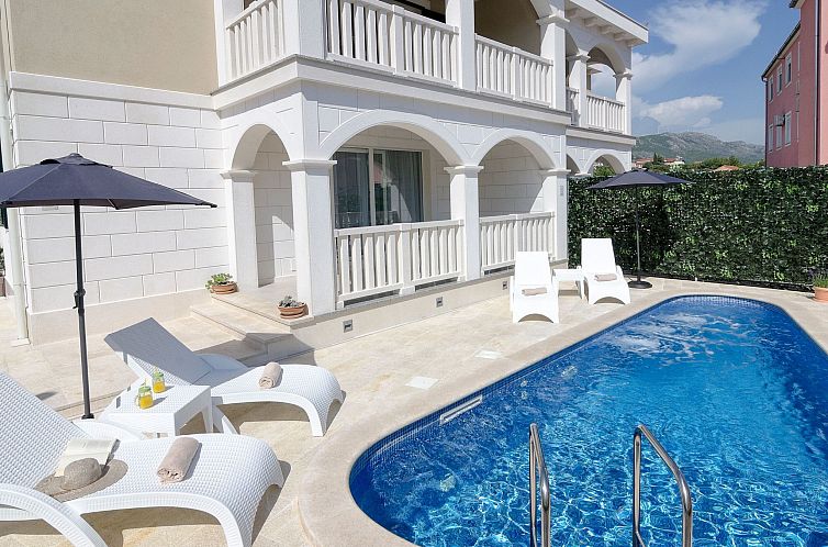 Unterkunft 10318811 - Ferienhaus Dalmatien - Vakantiehuis Villa Belezza 1 in der Nähe des Strandes