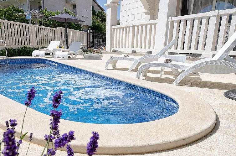 Vakantiehuis Villa Belezza 1 in der Nähe des Strandes