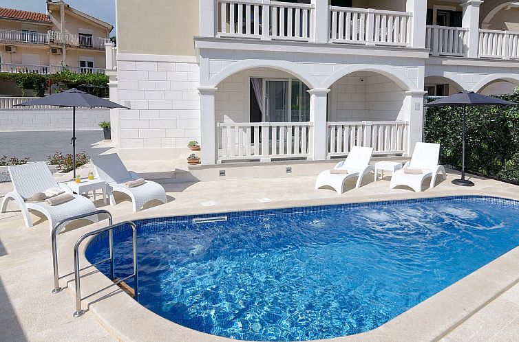 Vakantiehuis Villa Belezza 1 in der Nähe des Strandes