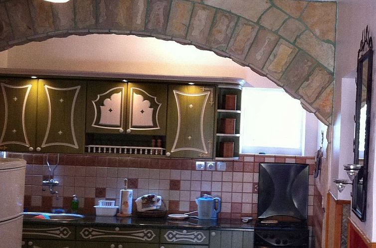 Appartement mit einer überdachten Terrasse