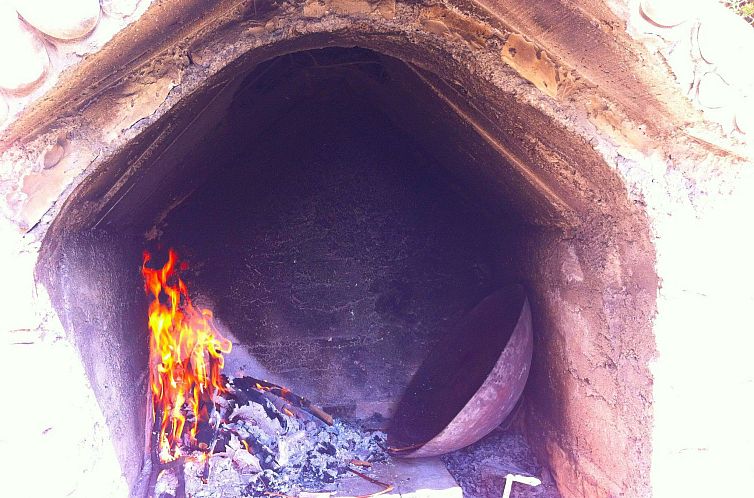 Appartement mit einer überdachten Terrasse