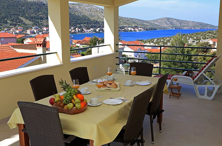 Appartement für 4 Personen  + 2 Kinder ca. 100 m&sup2; in G