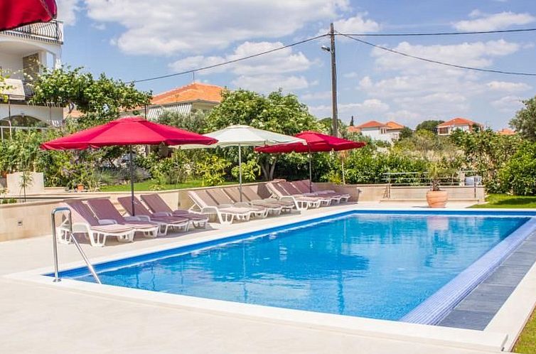 Appartement Appartement mit großem Balkon