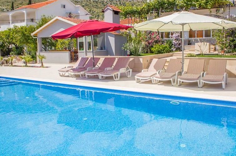 Appartement Appartement mit großem Balkon