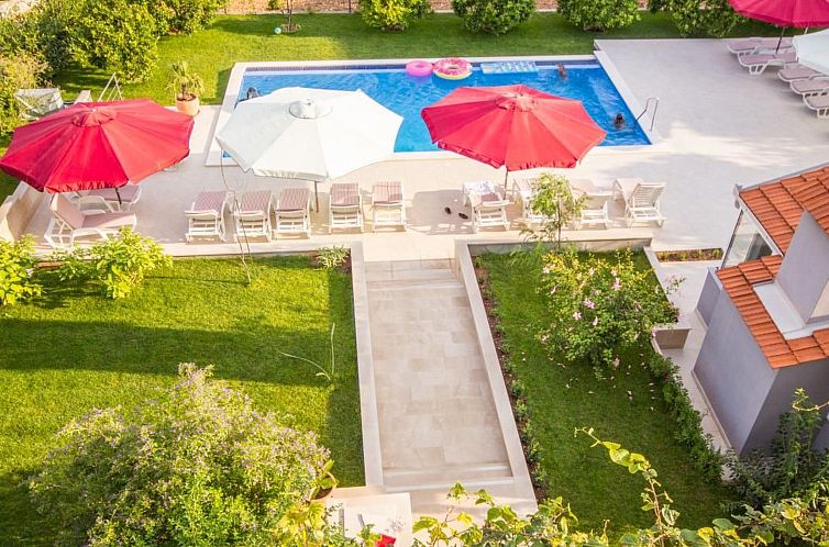 Appartement Appartement mit großem Balkon