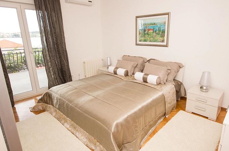 Appartement Appartement mit großem Balkon