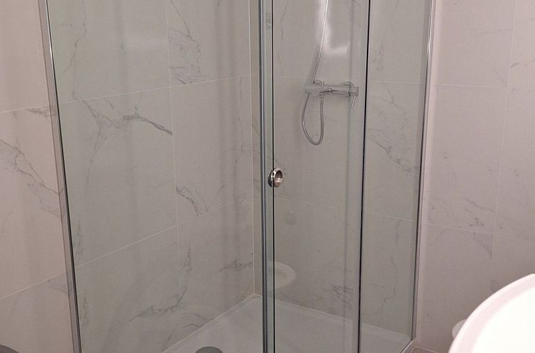 Appartement für vier Personen, mit einem Balkon