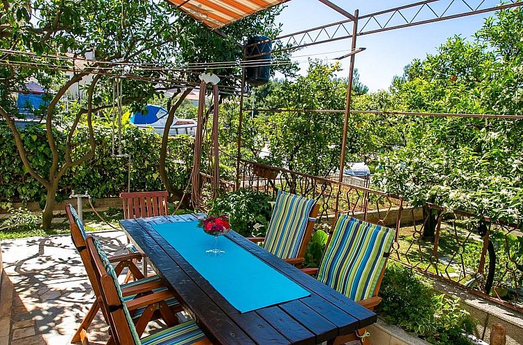 Appartement "Irena II"