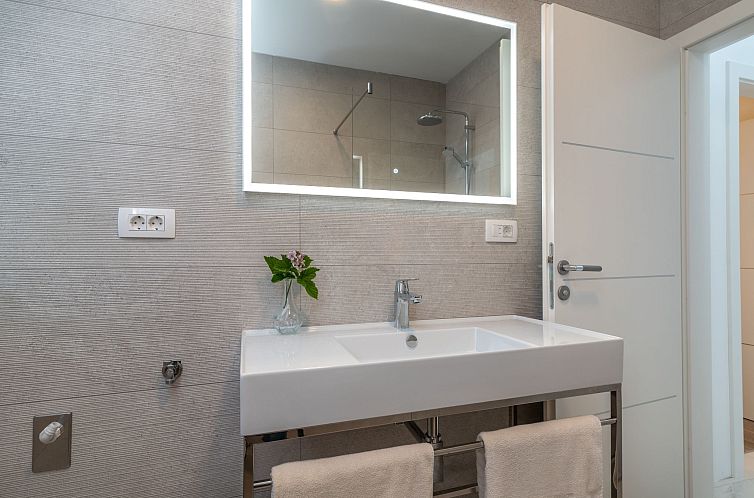 Vakantiehuis Luxuriöse Ferienvilla mit privatem Pool