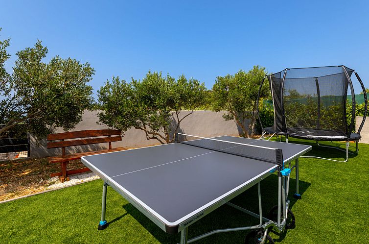 Vakantiehuis Ria with heated pool