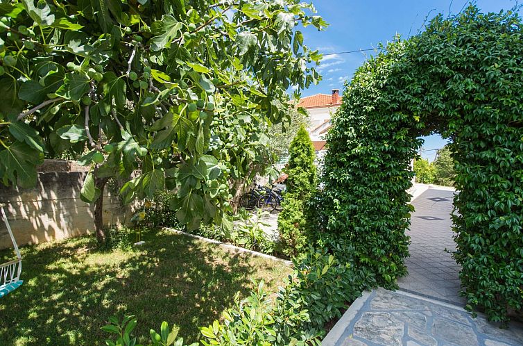 Appartement Wohnung "Lorenzo" mit Terrasse