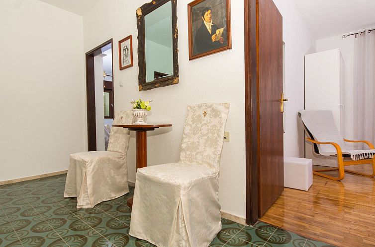 Appartement Wohnung "Lorenzo" mit Terrasse