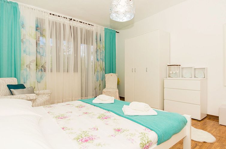 Appartement Wohnung "Lorenzo" mit Terrasse