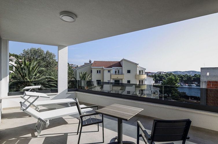 Vakantiehuis Luxusvilla Viola mit Pool, Sauna und Fitnessrau