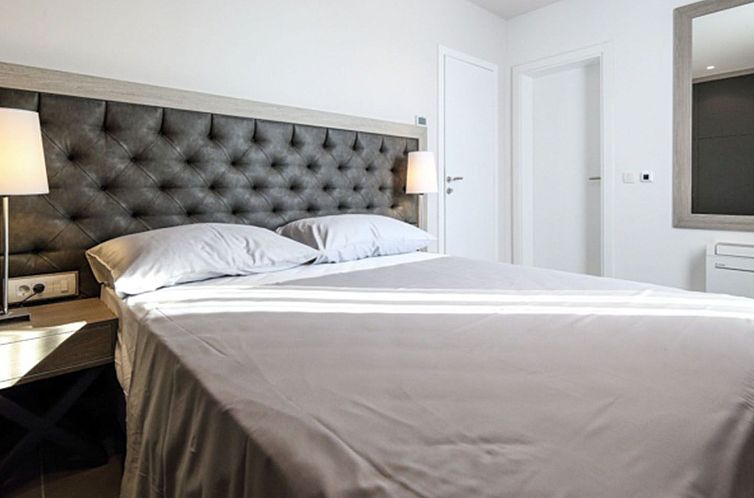Vakantiehuis Luxusvilla Viola mit Pool, Sauna und Fitnessrau