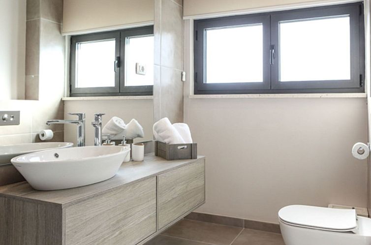 Vakantiehuis Luxusvilla Viola mit Pool, Sauna und Fitnessrau