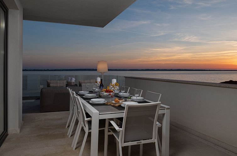 Vakantiehuis Four Seasons Vrsi