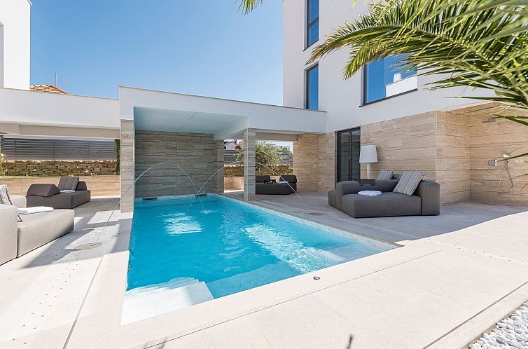 Vakantiehuis Four Seasons Vrsi