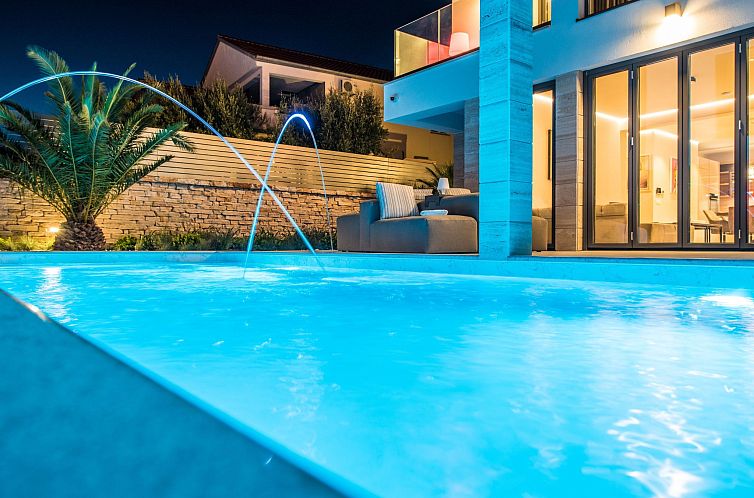 Vakantiehuis Four Seasons Vrsi