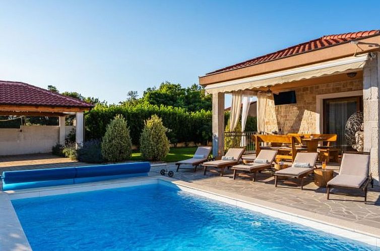 Unterkunft 10319625 - Ferienhaus Dalmatien - Vakantiehuis Holiday Home Beti with heated pool