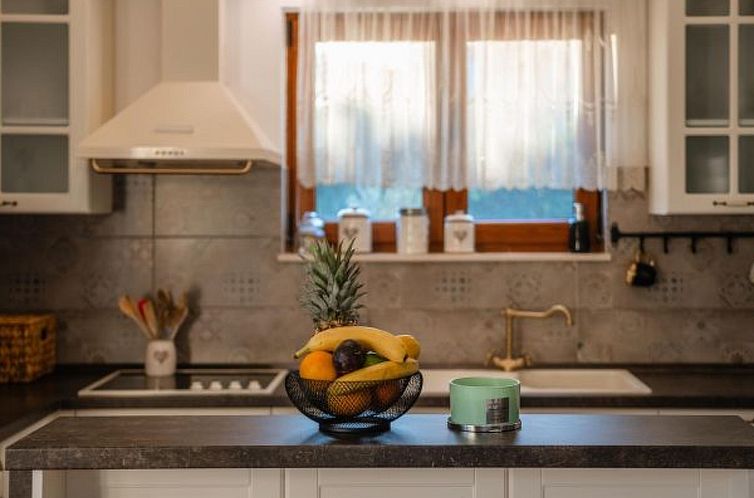 Vakantiehuis Holiday Home Beti with heated pool