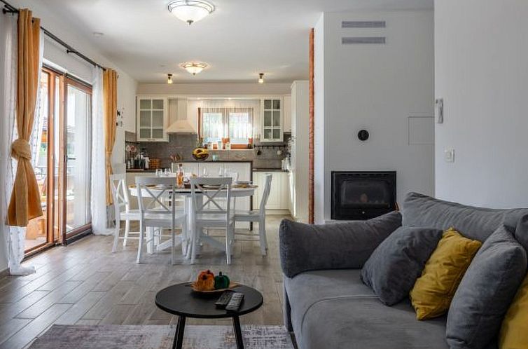 Vakantiehuis Holiday Home Beti with heated pool