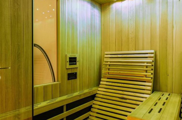 Vakantiehuis Holiday Home Beti with heated pool