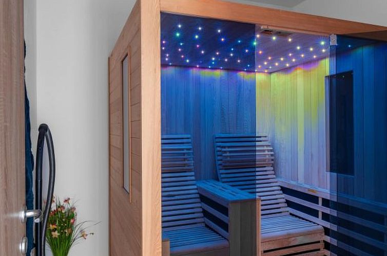 Vakantiehuis Holiday Home Beti with heated pool