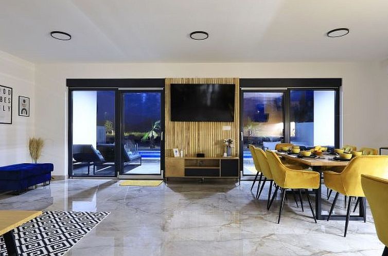 Vakantiehuis Villa Good Vibes with heated pool