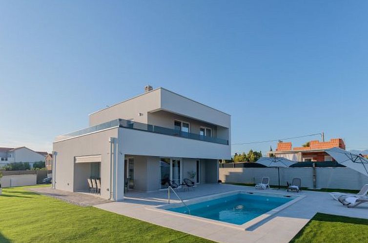Vakantiehuis Stunning Villa Marea with a private pool