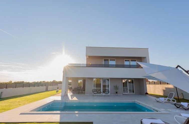 Vakantiehuis Stunning Villa Marea with a private pool