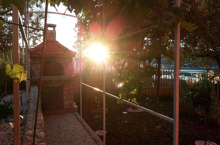 Appartement Erdgeschosswohnung mit viel Komfort und Terrasse