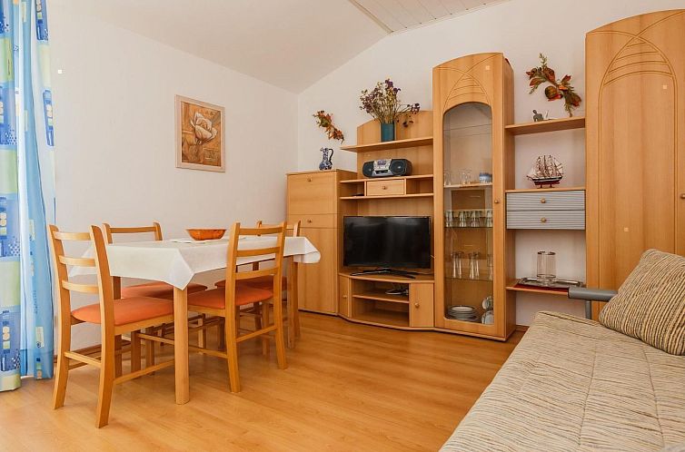 Appartement Wohnung mit Grill, Terrasse und Garten